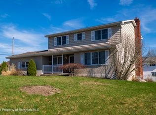 801 Laconia Cir, Clarks Summit, PA