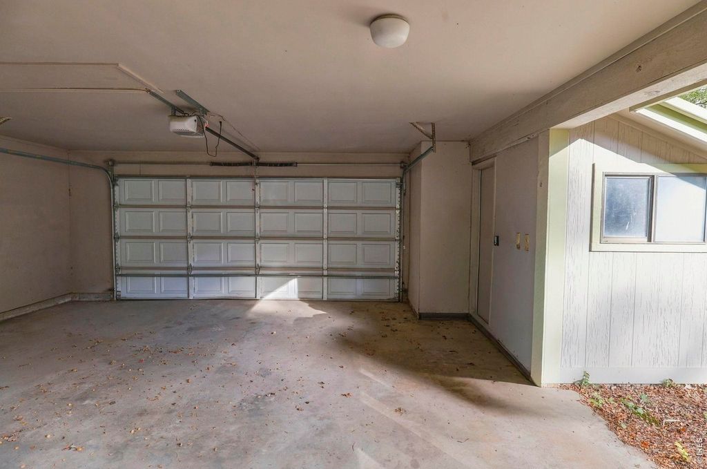 925 Arbor Ave