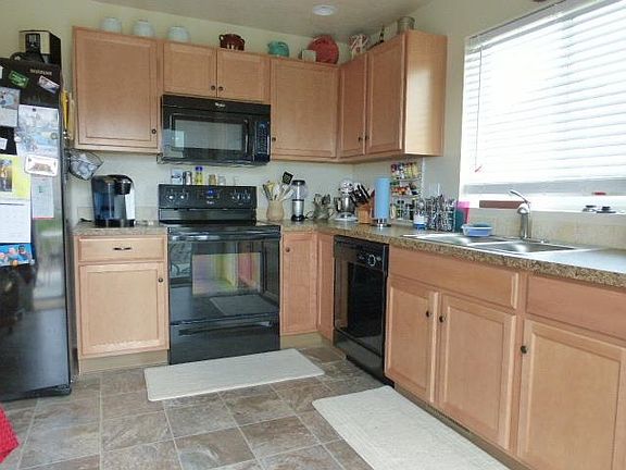 3rd image of 3738 S Palm Springs St
