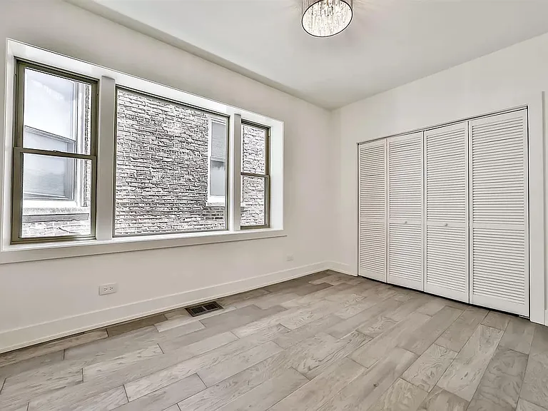 3351 W Crystal St #2 — Photo 10