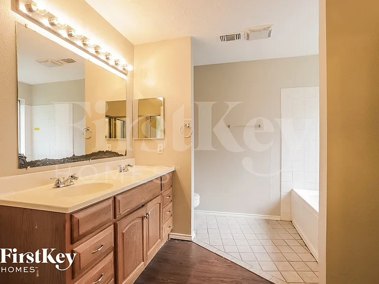 4118 Algernon Dr — Photo 9