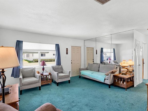 5th image of 5707 NW 87th Avenue