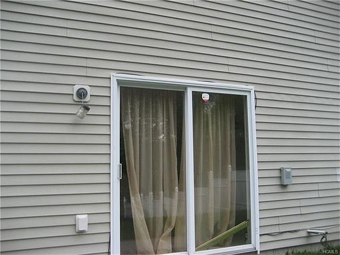 2nd image of 25 Buena Vista Ave
