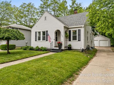 1086 W Dale Ave, Muskegon, MI, 49441