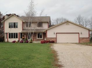 5398 Carol Ln, West Bend, WI 53095