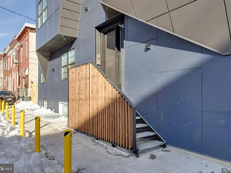 715 W Cumberland St #8 — Photo 7