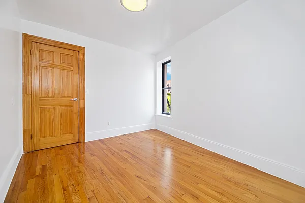 Rented by REAL New York | media 9