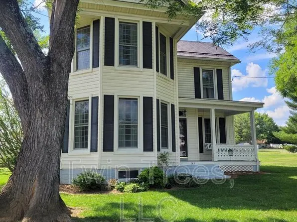 263 Nelson St, Mount Jackson, VA 22842
