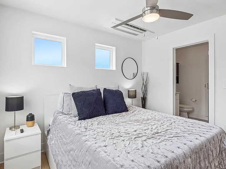 102 Duke St #42 — Photo 12