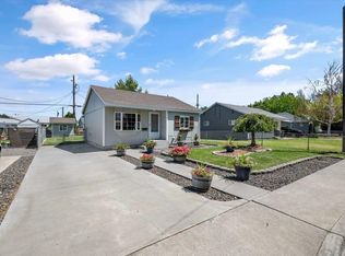 306 Rossell Ave, Richland, WA 99352