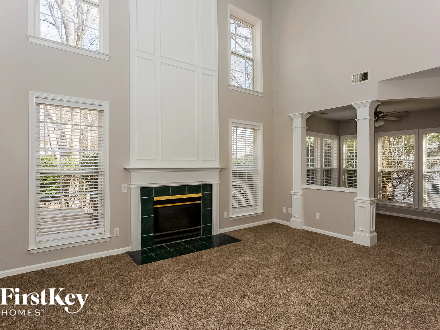 3 bed, 2.5 bath, 2117 sqft, $3,085 — Photo 4
