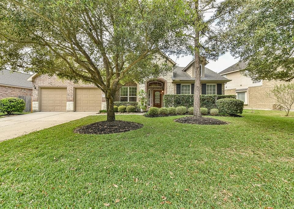 1st image of 12118 Badlands Bend Ln