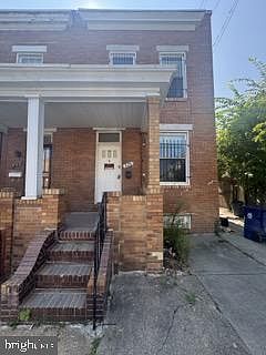 2nd image of 528 N Bouldin St