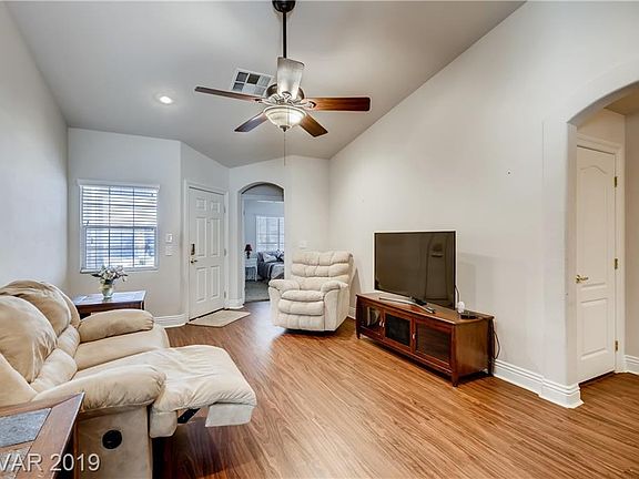 5th image of 5380 Blue Oat Ave