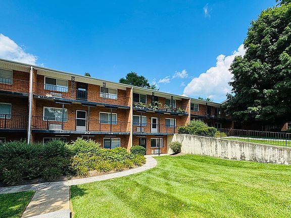 3rd image of 109 Northview Dr #13