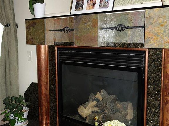 4th image of 1353 N River Rock Dr
