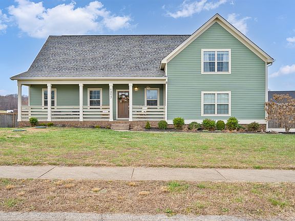 2nd image of 1217 Leaf Ln