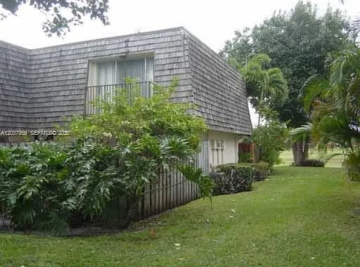 2060 SW 90th Ave #A-18 — Photo 1
