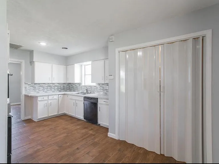 8503 Braes River Dr — Photo 8