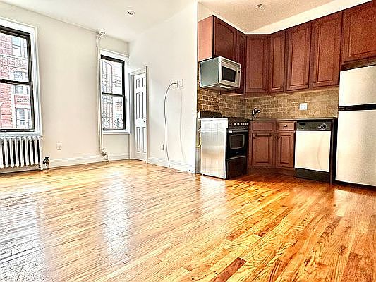 1st image of 235 E 4th St APT 4C