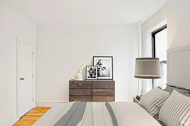 Rented by R New York