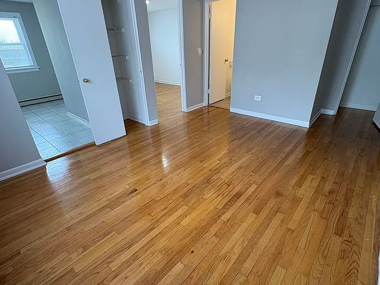 6933 Stanley Ave — Photo 2