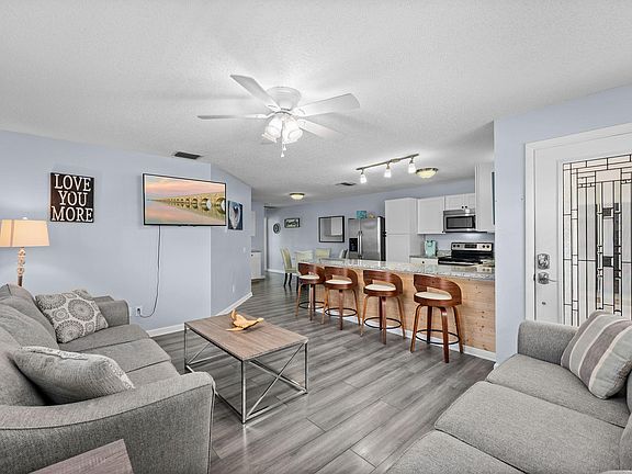 4th image of 310 3rd St