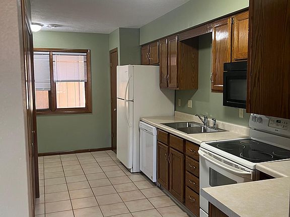 5th image of 789 Tulip Ln