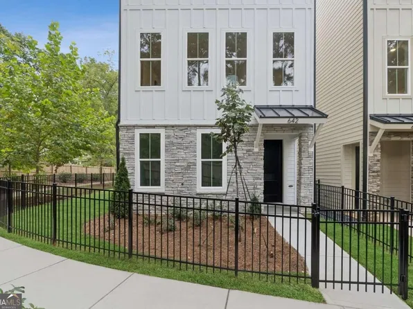 642 Memphis Dr, Scottdale, GA 30079