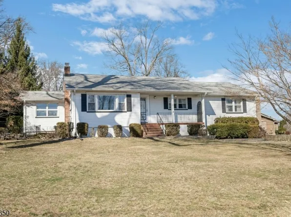 35 Longview Dr, Hanover Twp., NJ 07981