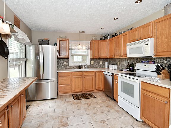 4th image of 5438 Honey Manor Dr