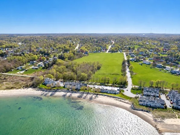 60 Robbins Rd APT 9, Plymouth, MA 02360