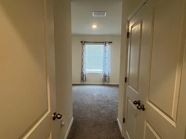 32867 Pez Landing Ln — Photo 26
