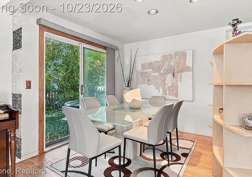 2040 Walnut Lake Rd, photo 7