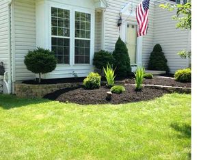 6191 Versailles Rd, Lake View, NY 14085