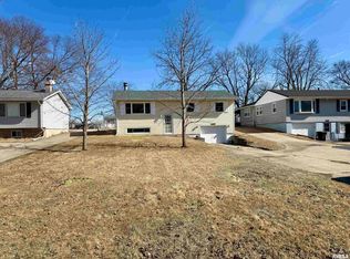 530 Greenway Ave, Colona, IL 61241