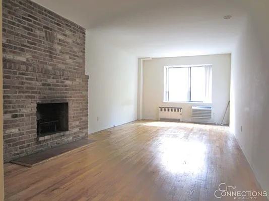 Rented by City Connections Realty | media 5