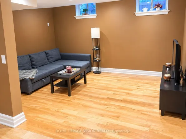 91 Magpie Cres, Vaughan, ON L4H 2A4