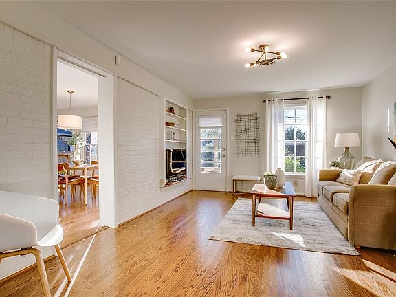 5th image of 9809 Lakemont Dr