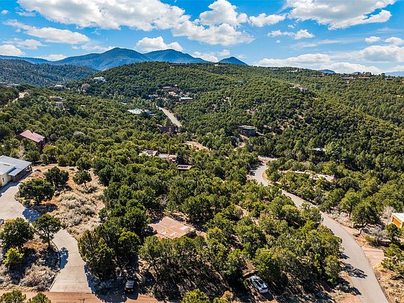 4th image of 3300 El Paseo