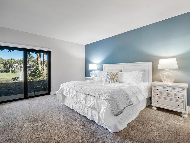 11863 Wimbledon Cir #445 — Photo 7