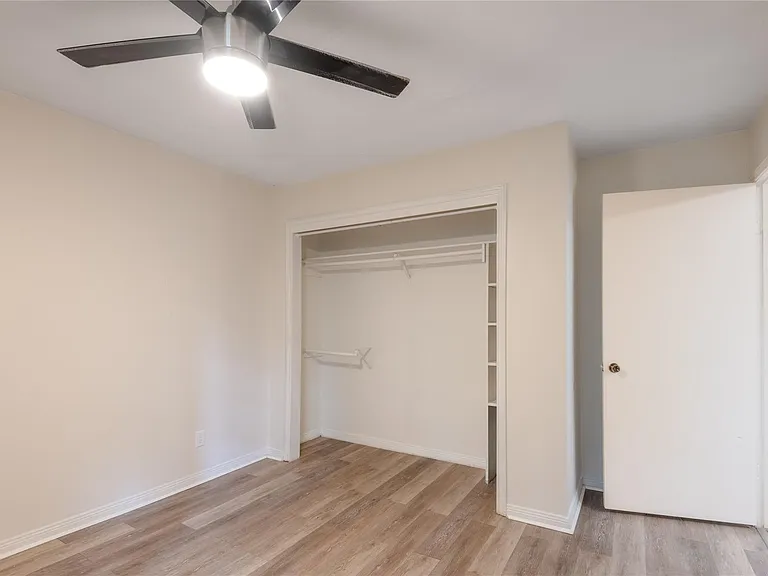 2402 Sycamore Ave #D6 — Photo 24
