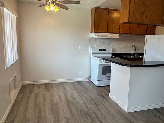 3rd image of 7434 Mesa College Dr APT 16