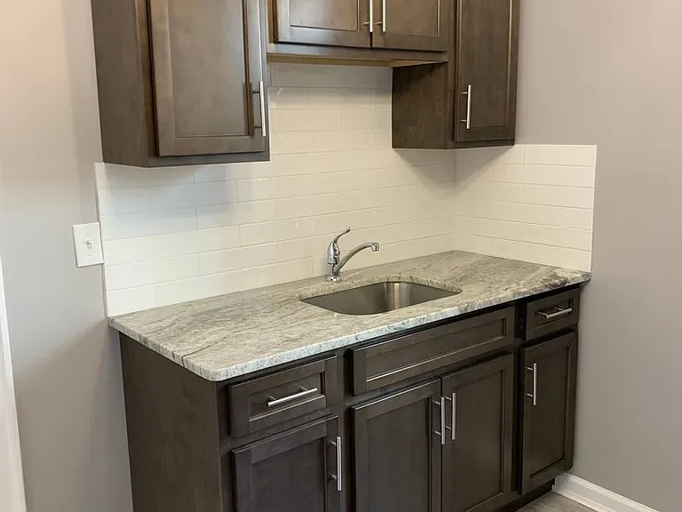 426 Central Ave — Photo 9