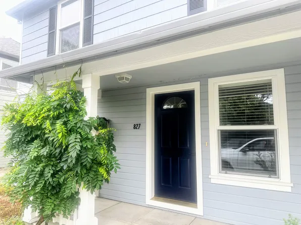 827 Blackberry Ln, Ashland, OR 97520