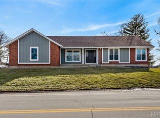 2 Riviera Ct, Lake Saint Louis, MO 63367