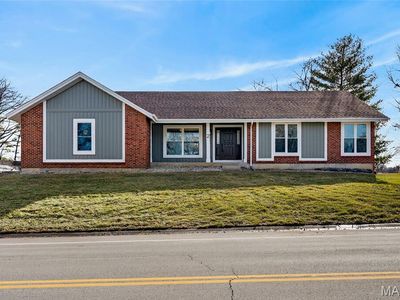 2 Riviera Ct, Lake Saint Louis, MO, 63367