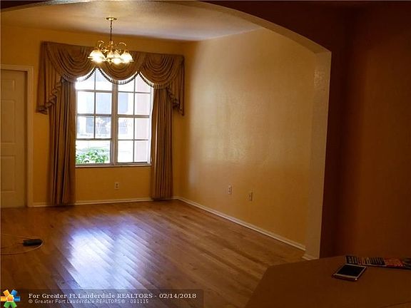 5th image of 1008 Belmont Ln #3642