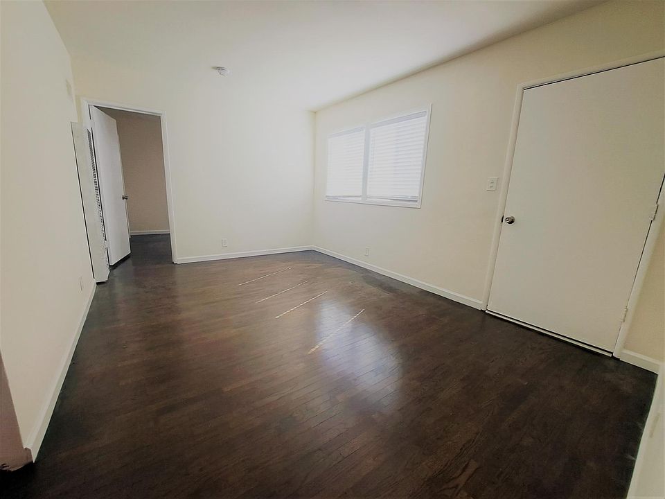 1st image of 11841 Jefferson Blvd #1/2