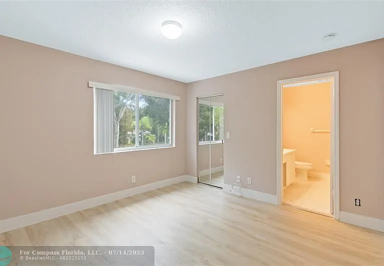 1186 SW 44th Ave — Photo 50